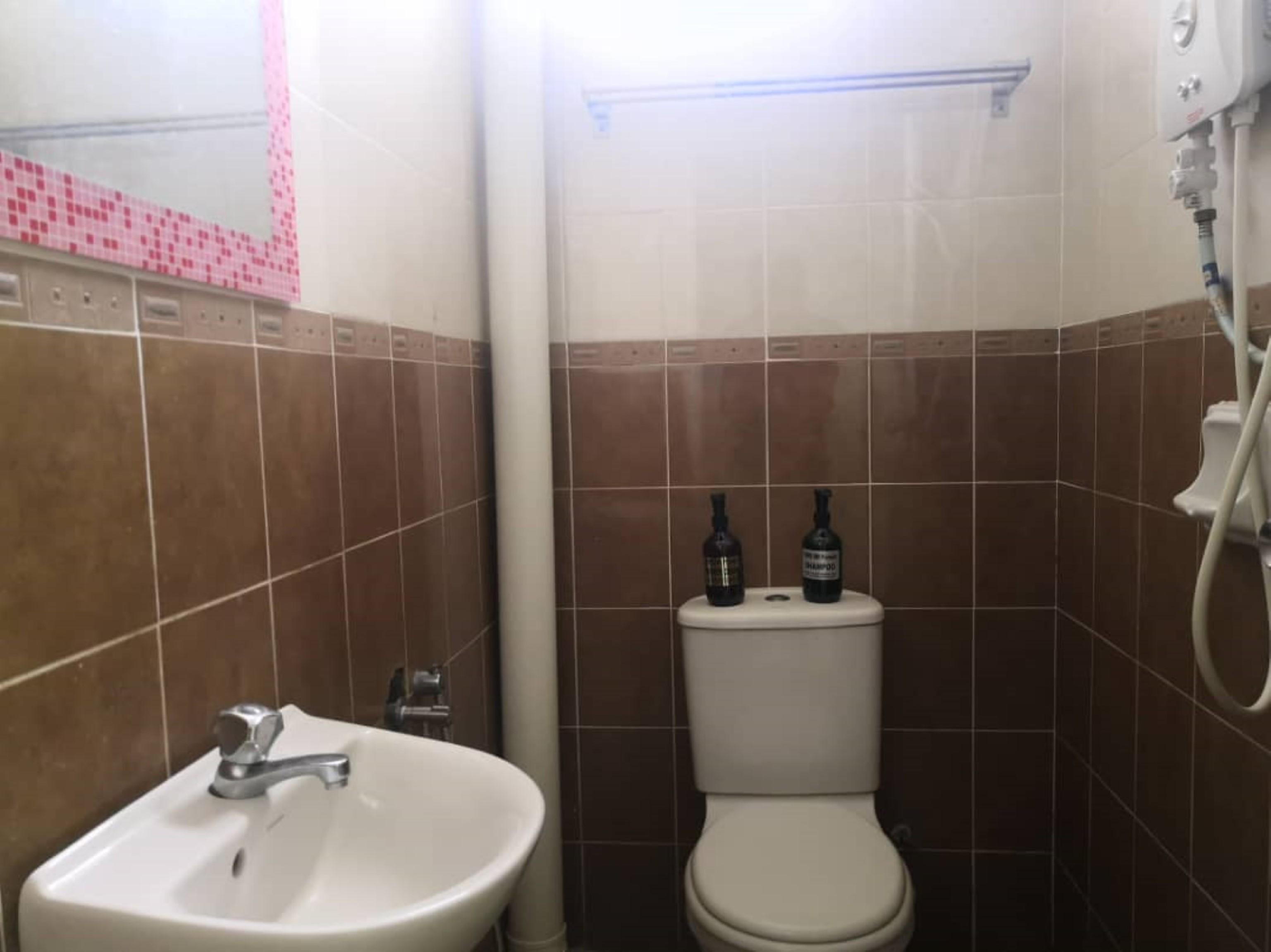 קואלה טרנגאנו Oyo 90132 Come Inn Premium מראה חיצוני תמונה